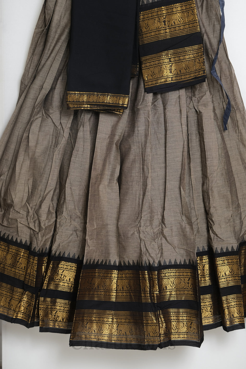Taupe Grey & Black Kanchi Cotton Dhavani Set