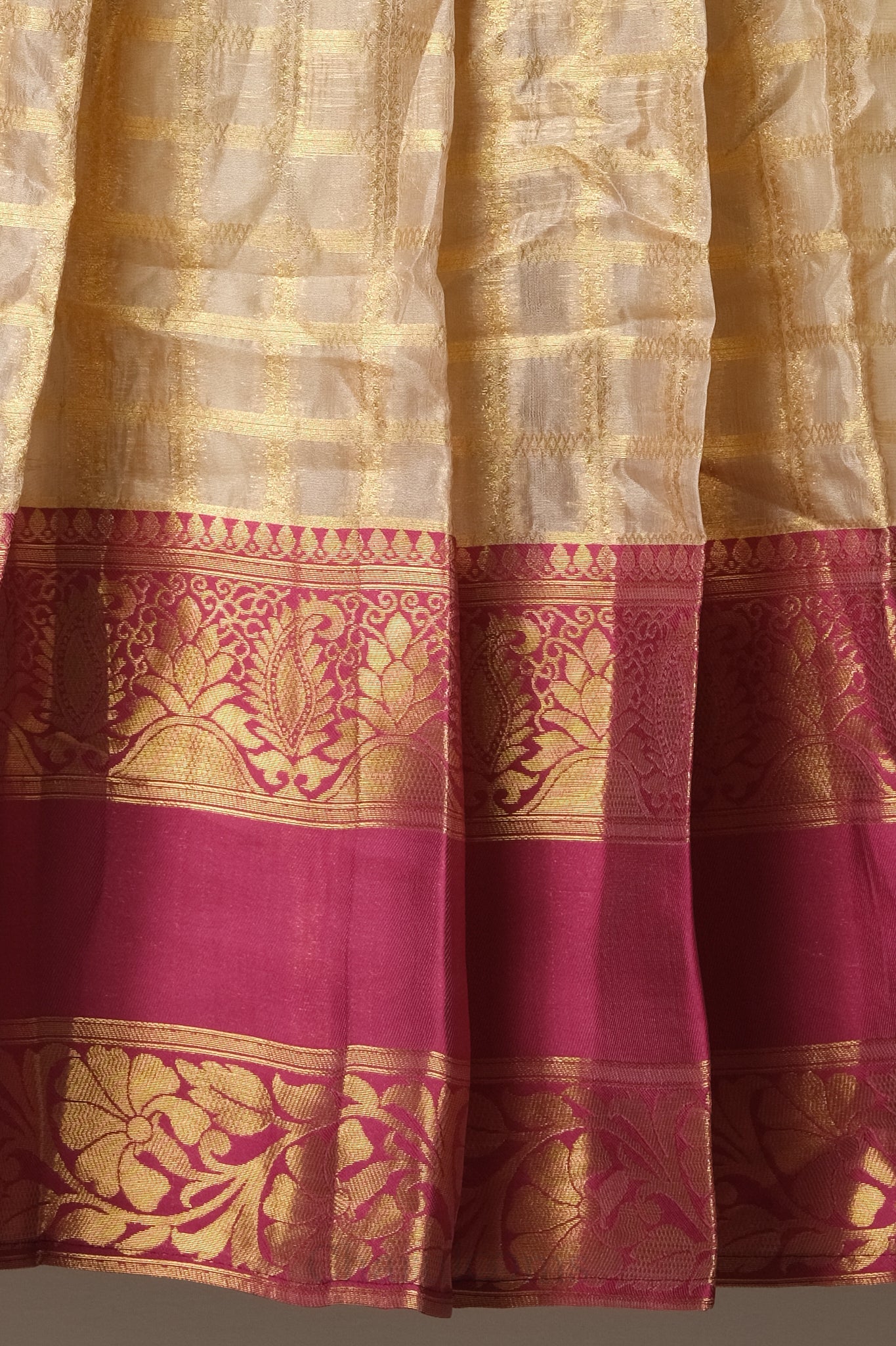 Premium Tissue Silk Dhavani Set – Champagne Gold with Checked Pattern & Maroon Zari Border