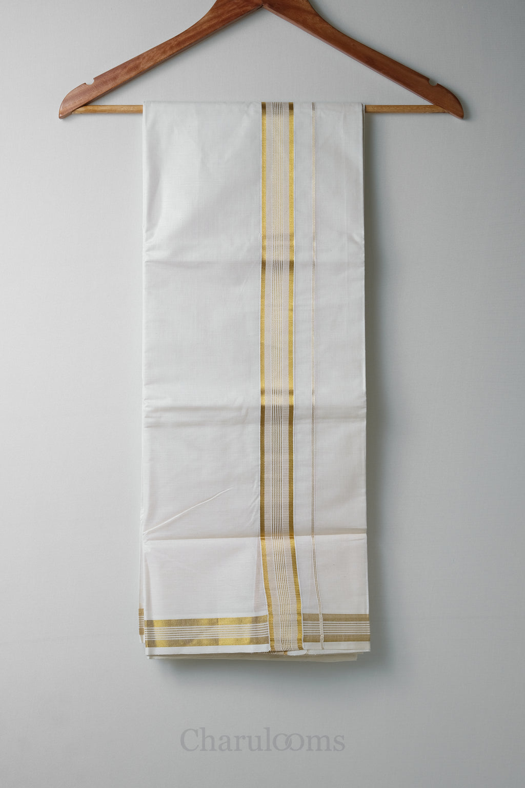 Golden Kara Kasav Mundu – 100% Cotton Traditional Kerala Dhoti