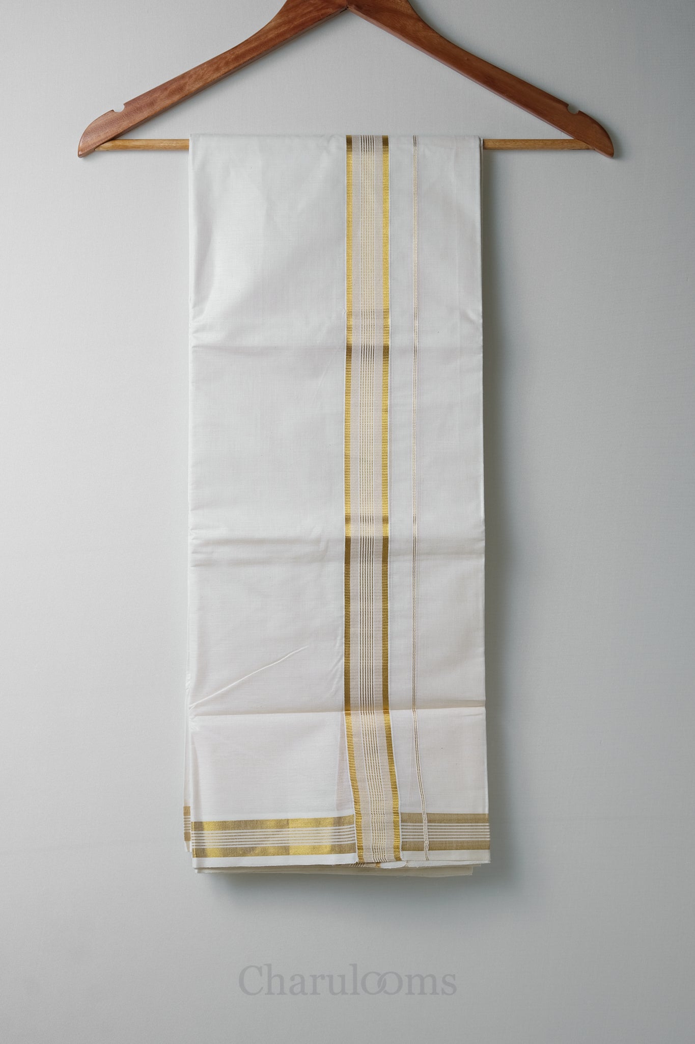 Golden Kara Kasav Mundu – 100% Cotton Traditional Kerala Dhoti