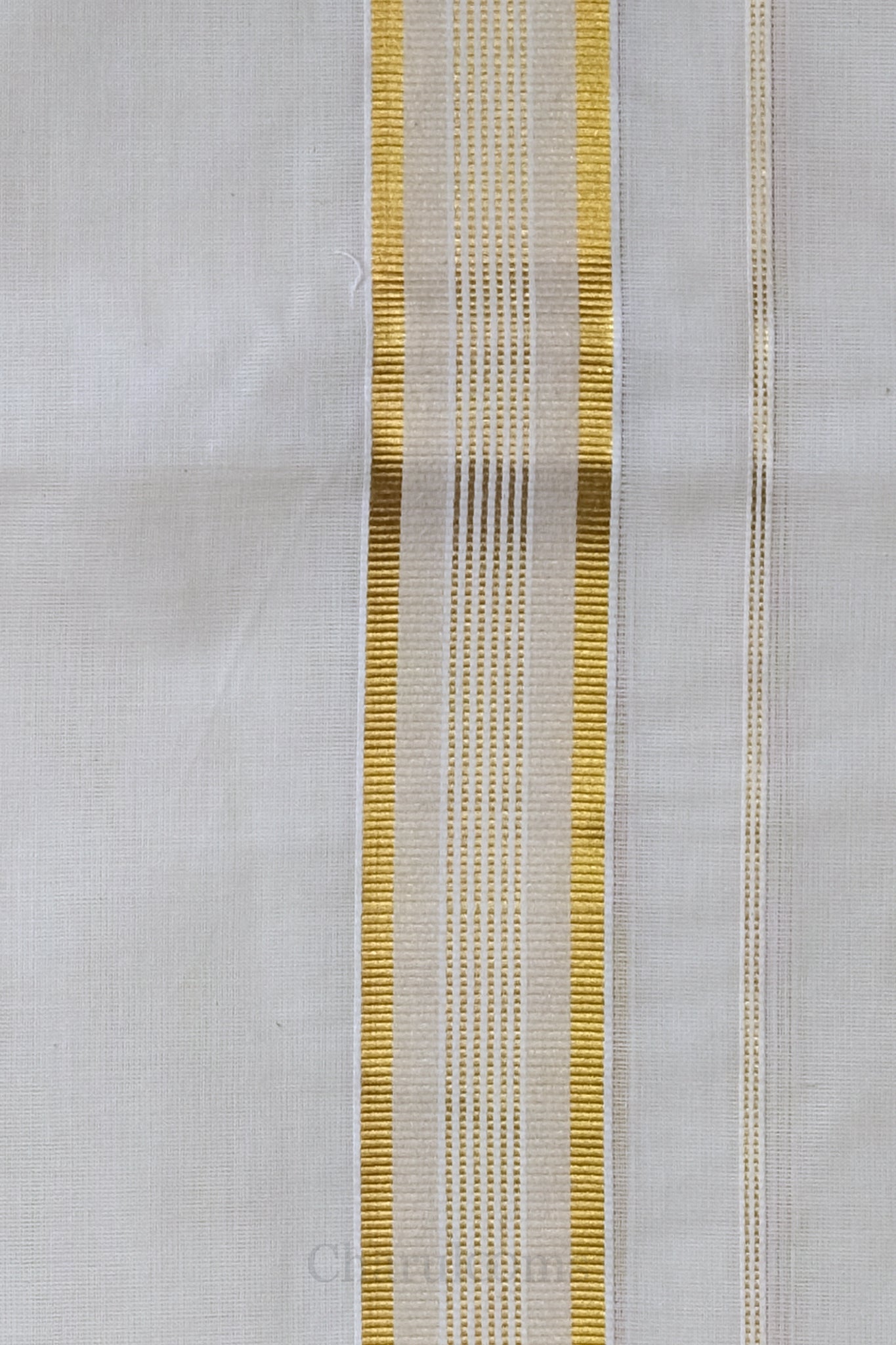 Golden Kara Kasav Mundu – 100% Cotton Traditional Kerala Dhoti