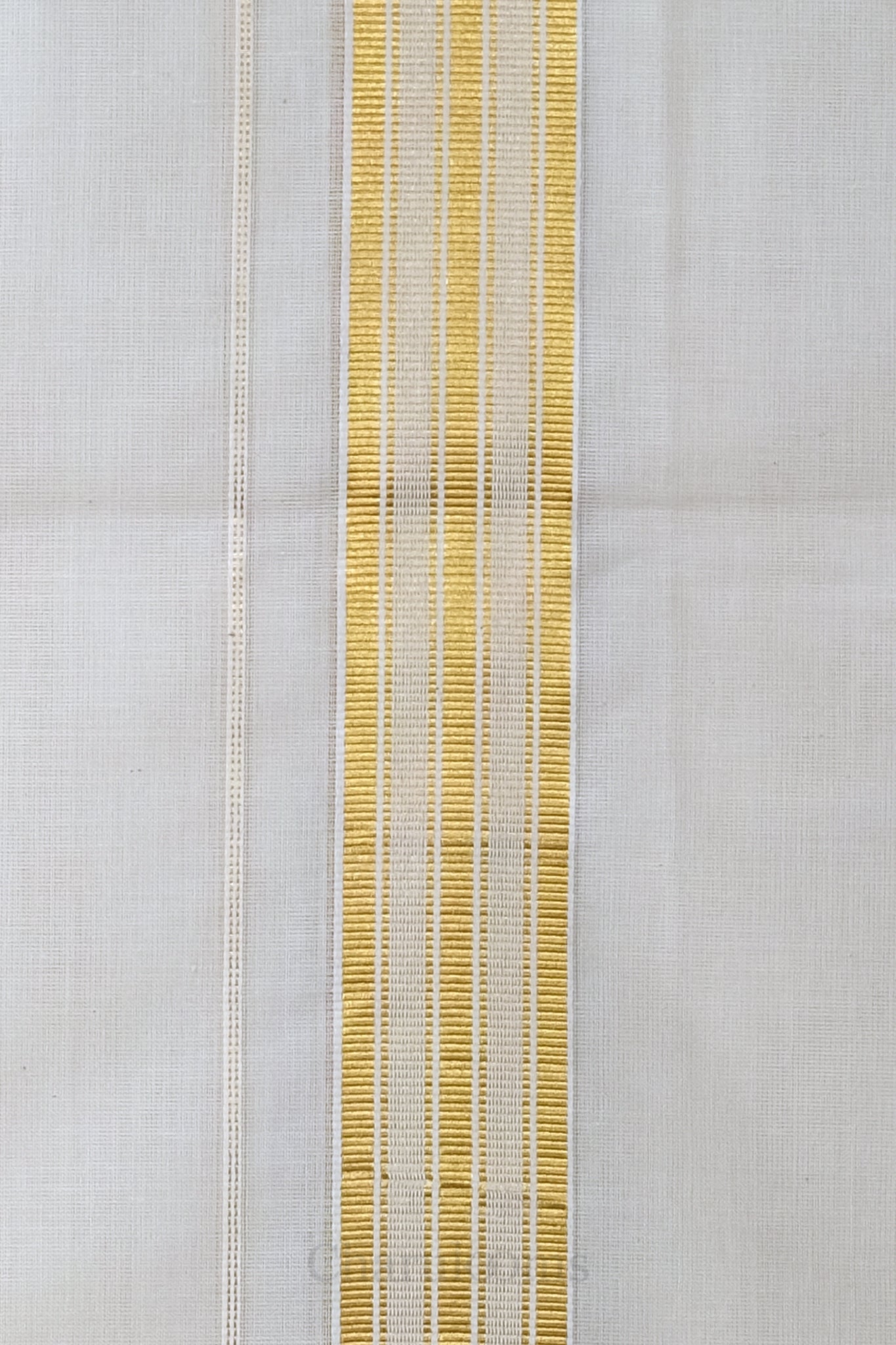 Golden Kara Kasav Mundu – 100% Cotton Traditional Kerala Dhoti