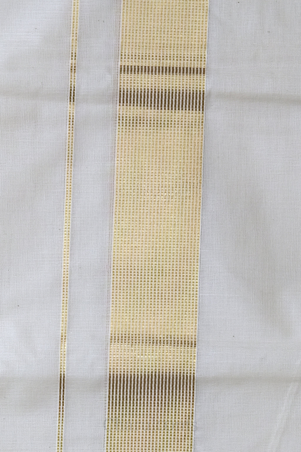 Golden Kara Kasav Mundu – 100% Cotton Traditional Kerala Dhoti