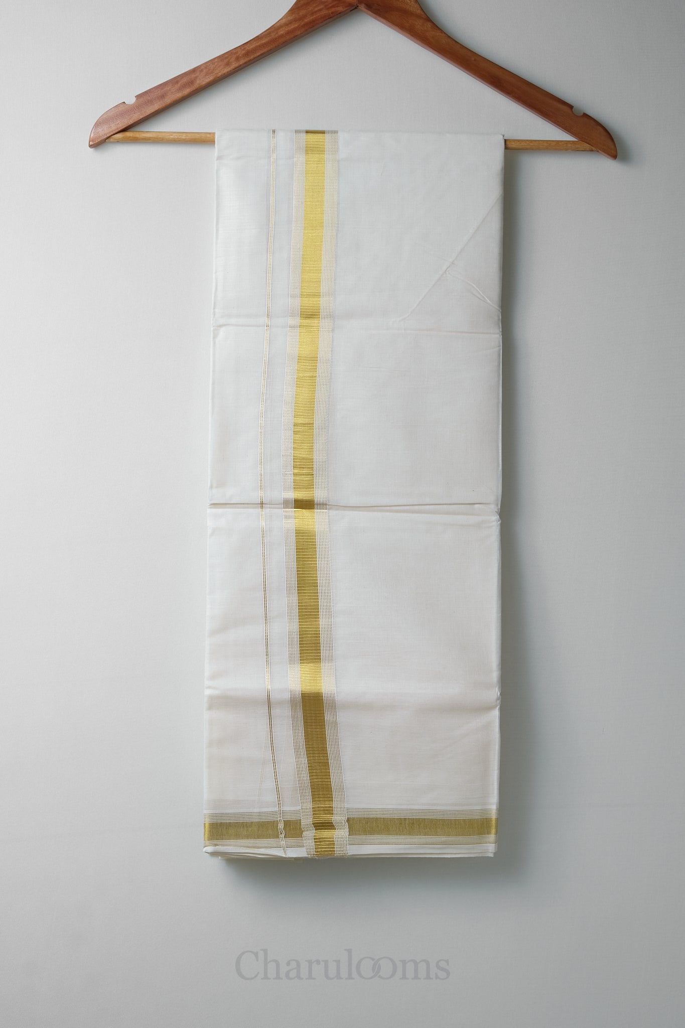 Golden Kara Kasav Mundu – 100% Cotton Traditional Kerala Dhoti