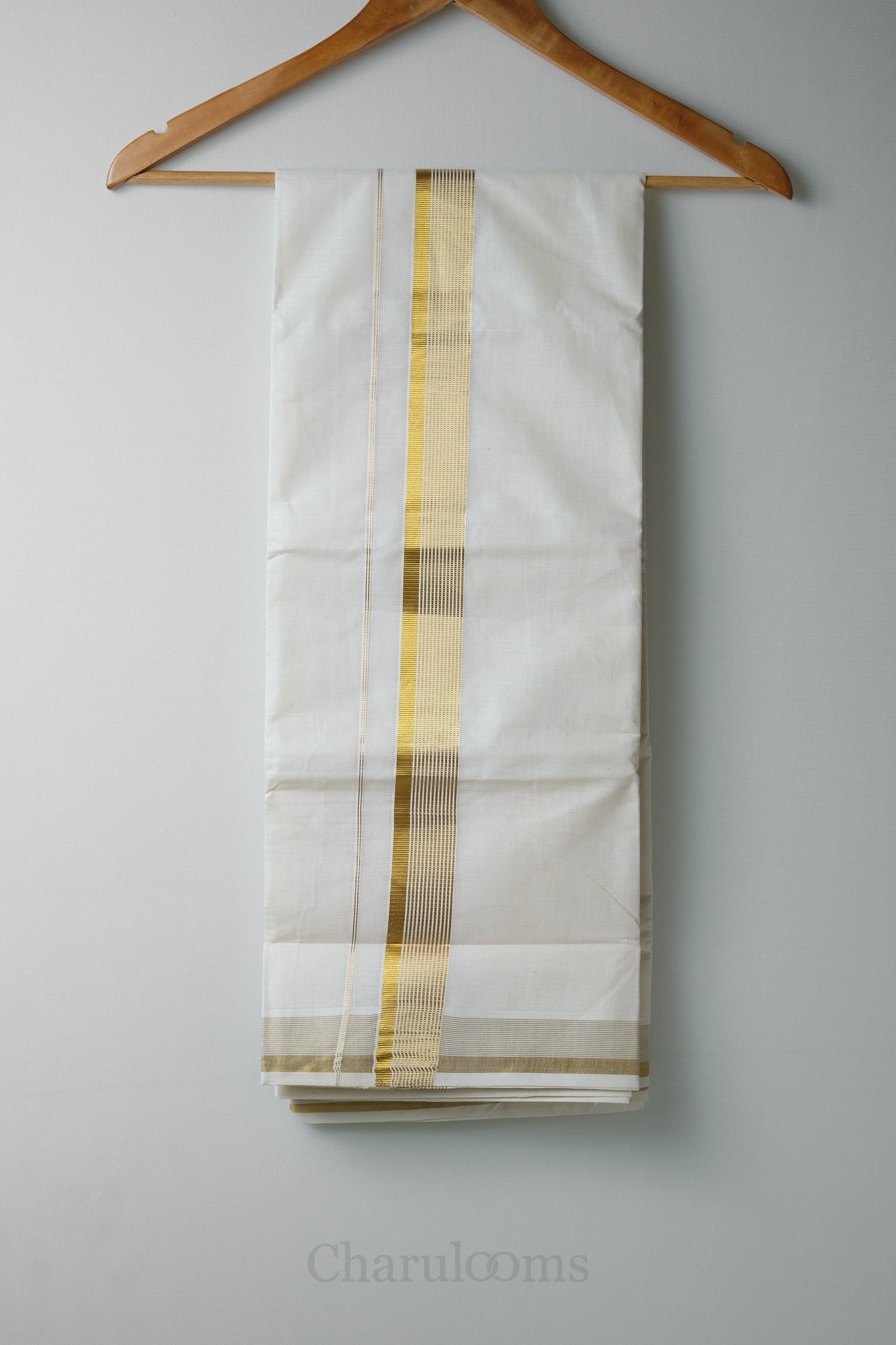 Golden Kara Kasav Mundu – 100% Cotton Traditional Kerala Dhoti